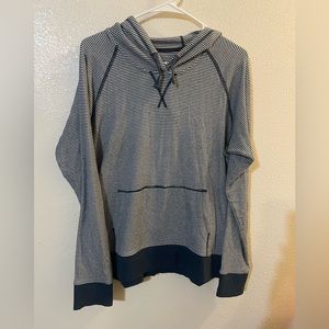 Kuhl hooded Sweater